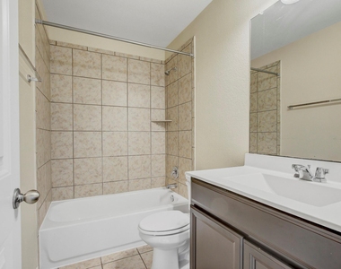 356 Quarry Ln - Photo Thumbnail 30