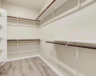 356 Quarry Ln - Photo Thumbnail 18