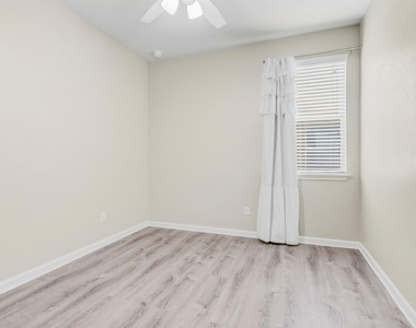 356 Quarry Ln - Photo Thumbnail 26