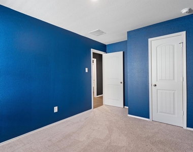 352 Sickle Loop - Photo Thumbnail 25