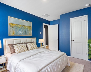 352 Sickle Loop - Photo Thumbnail 24