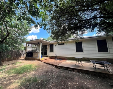 1905 Hawksbury Way - Photo Thumbnail 3