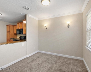 108 Laguna Villas Boulevard - Photo Thumbnail 5