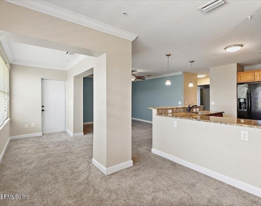 108 Laguna Villas Boulevard - Photo Thumbnail 7