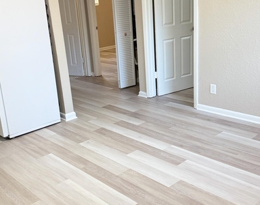 696 Kestner Road - Photo Thumbnail 11
