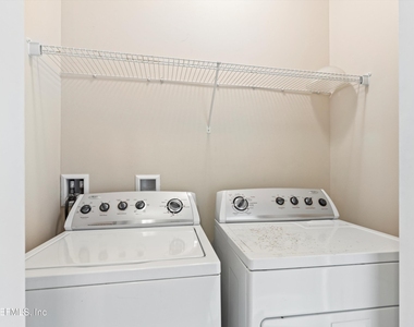 4368 Ellipse Drive - Photo Thumbnail 19