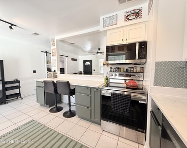 7431 Arble Drive - Photo Thumbnail 7