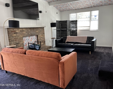 7431 Arble Drive - Photo Thumbnail 5