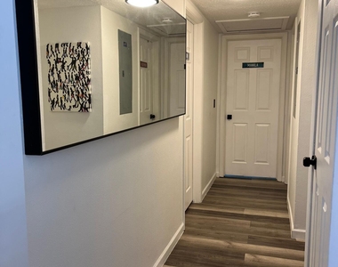 7431 Arble Drive - Photo Thumbnail 8