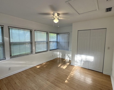 368 1st Street - Photo Thumbnail 8