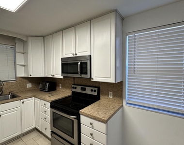 368 1st Street - Photo Thumbnail 3