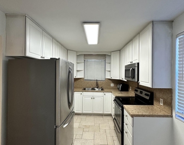 368 1st Street - Photo Thumbnail 2