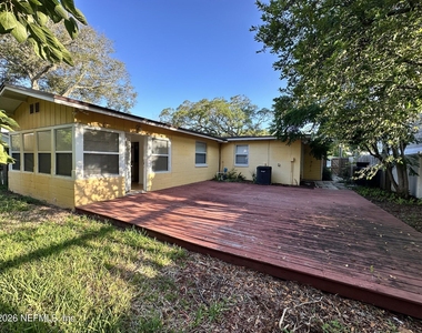368 1st Street - Photo Thumbnail 15