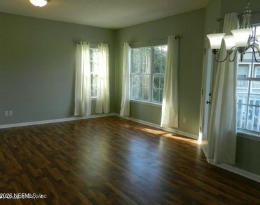 1701 Forest Lake Circle - Photo Thumbnail 2