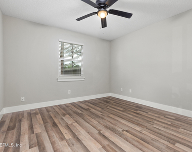 401 Pheasant Run - Photo Thumbnail 17