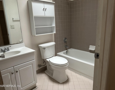 4253 Huntington Forest Boulevard - Photo Thumbnail 6
