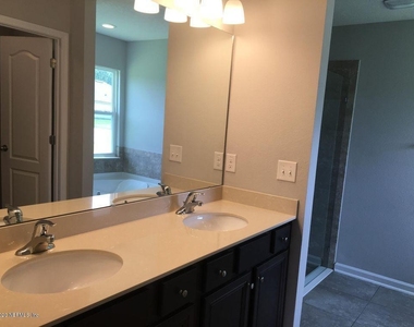 313 Old Hickory Forest Road - Photo Thumbnail 10