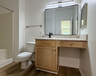 7800 Point Meadows Drive - Photo Thumbnail 35