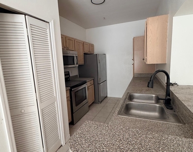 7800 Point Meadows Drive - Photo Thumbnail 29