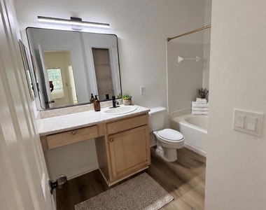 7800 Point Meadows Drive - Photo Thumbnail 19