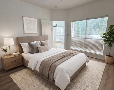 7800 Point Meadows Drive - Photo Thumbnail 17