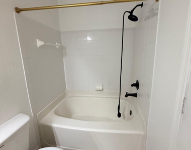 7800 Point Meadows Drive - Photo Thumbnail 22