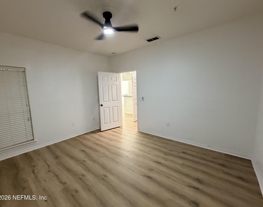 7800 Point Meadows Drive - Photo Thumbnail 40