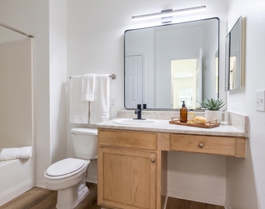 7800 Point Meadows Drive - Photo Thumbnail 34