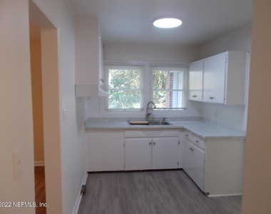 5738 Cruz Road - Photo Thumbnail 13