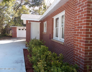 5738 Cruz Road - Photo Thumbnail 2