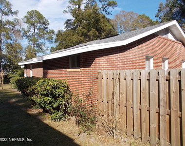 5738 Cruz Road - Photo Thumbnail 5