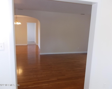 5738 Cruz Road - Photo Thumbnail 9