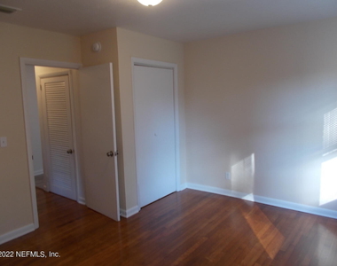 5738 Cruz Road - Photo Thumbnail 17