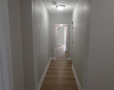 1645 W 12th Street - Photo Thumbnail 2