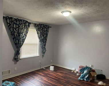 58 Ezzard Street - Photo Thumbnail 1
