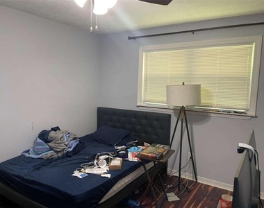58 Ezzard Street - Photo Thumbnail 5