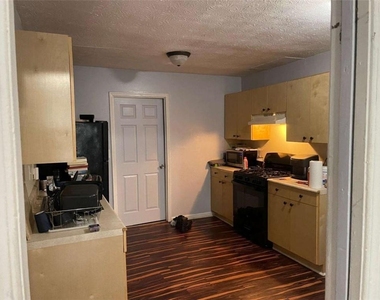 58 Ezzard Street - Photo Thumbnail 2