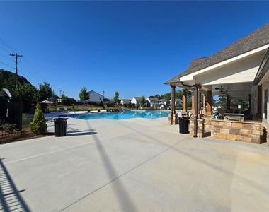 73 Rowlett Place - Photo Thumbnail 34