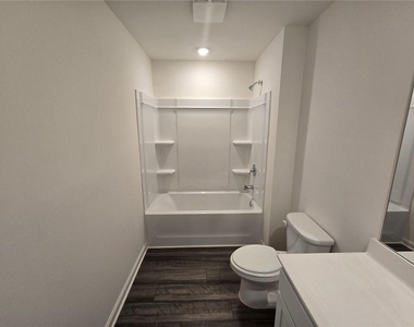 73 Rowlett Place - Photo Thumbnail 26