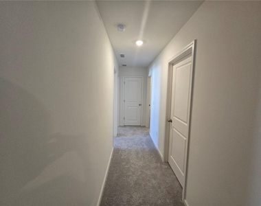 73 Rowlett Place - Photo Thumbnail 21