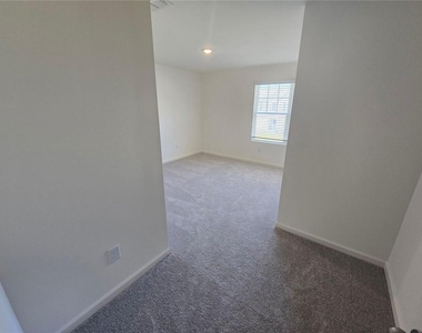 73 Rowlett Place - Photo Thumbnail 14