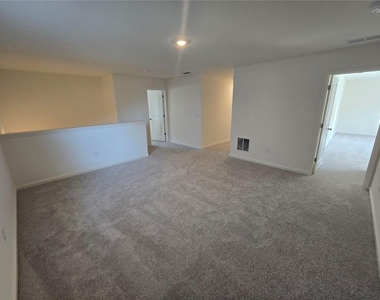 73 Rowlett Place - Photo Thumbnail 13