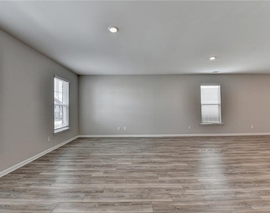 4335 Magpie Drive - Photo Thumbnail 8