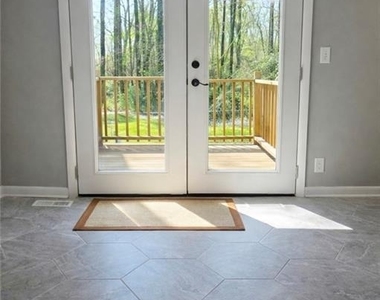 1551 Pine Glen Circle - Photo Thumbnail 10