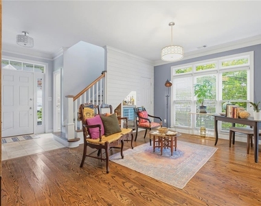 4565 Windsor Park Place - Photo Thumbnail 2