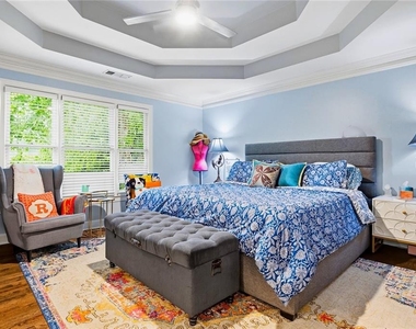4565 Windsor Park Place - Photo Thumbnail 17