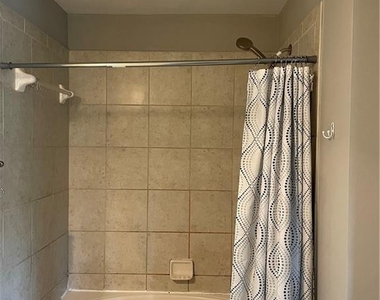 980 Prestwyck Court - Photo Thumbnail 13