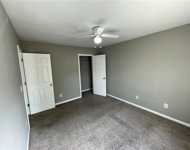 980 Prestwyck Court - Photo Thumbnail 19