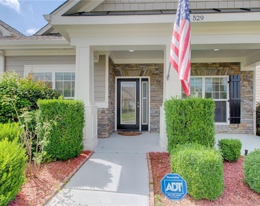 529 Olympic Way - Photo Thumbnail 2