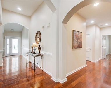 529 Olympic Way - Photo Thumbnail 17